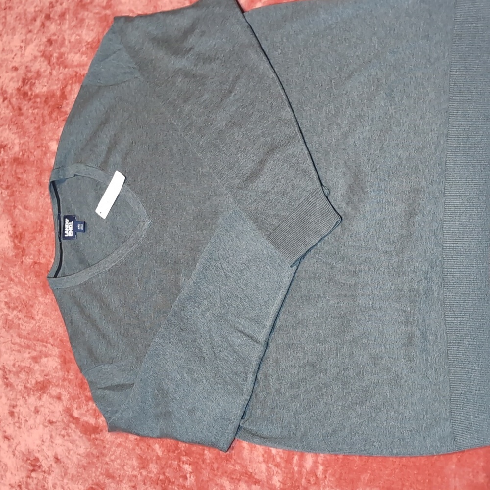 NWOT Men’s Classic-Fit Fine-Gauge Supima Cotton V-Neck Sweater